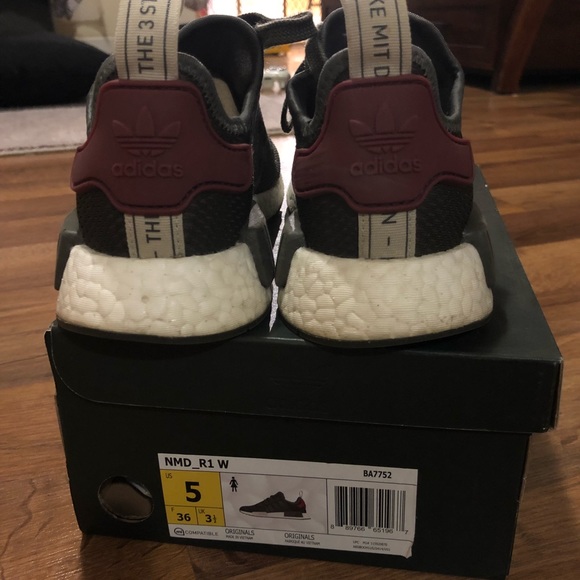Adidas NMD R1 women’s sz 5 grey/maroon - Picture 3 of 8